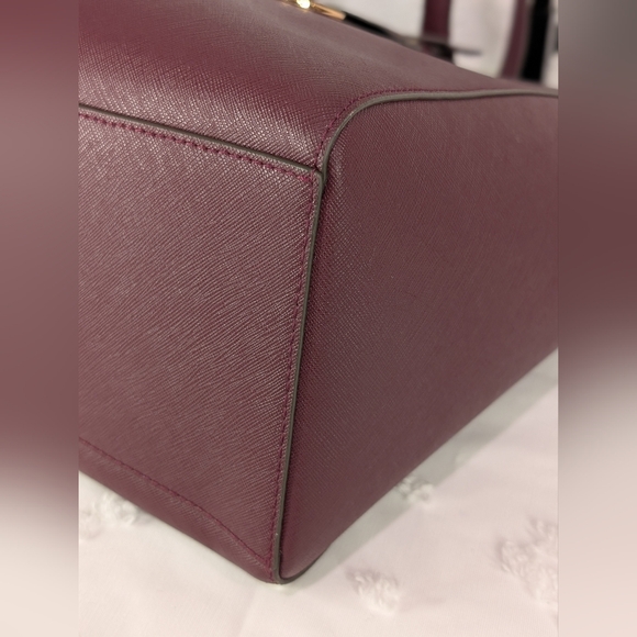 Tory Burch Robinson Leather Tote dust Bag Purse Wine/Burgundy Gold Large Space - Picture 8 of 16